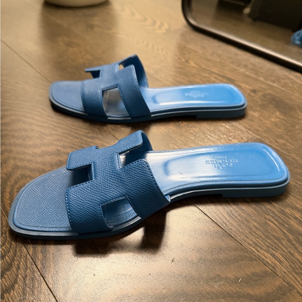 Hermes Blue Oran Sandal 100% Authentic - Picture 6 of 8